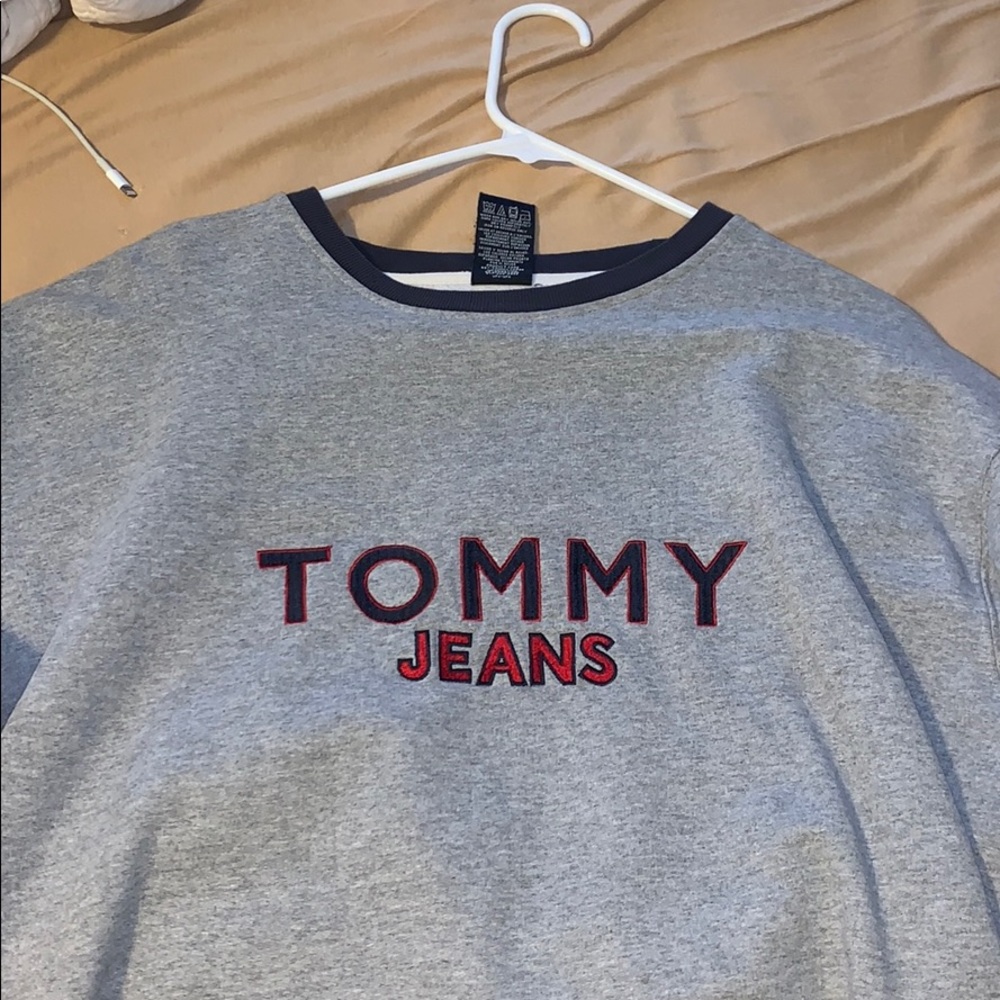 vintage tommy jeans long sleeve crew neck